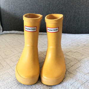 Kids yellow Hunter rain boots